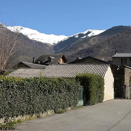 Les Rosiers Holiday home *