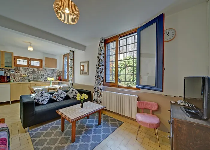 Сasa de vacaciones Les Rosiers